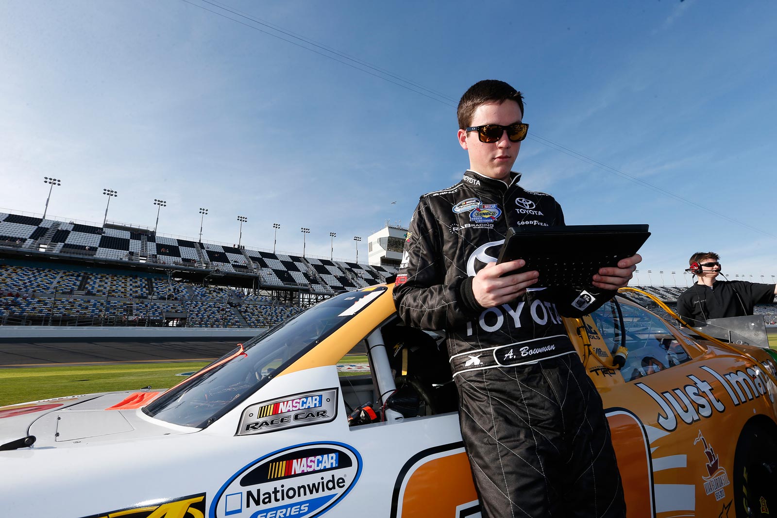 alex-bowman-track-results-on-Surface-Pro