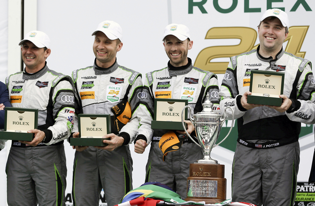 Vítězové třídy GT (zleva Andy Lally, Marco Seefried, Rene Rast a John Potter)  